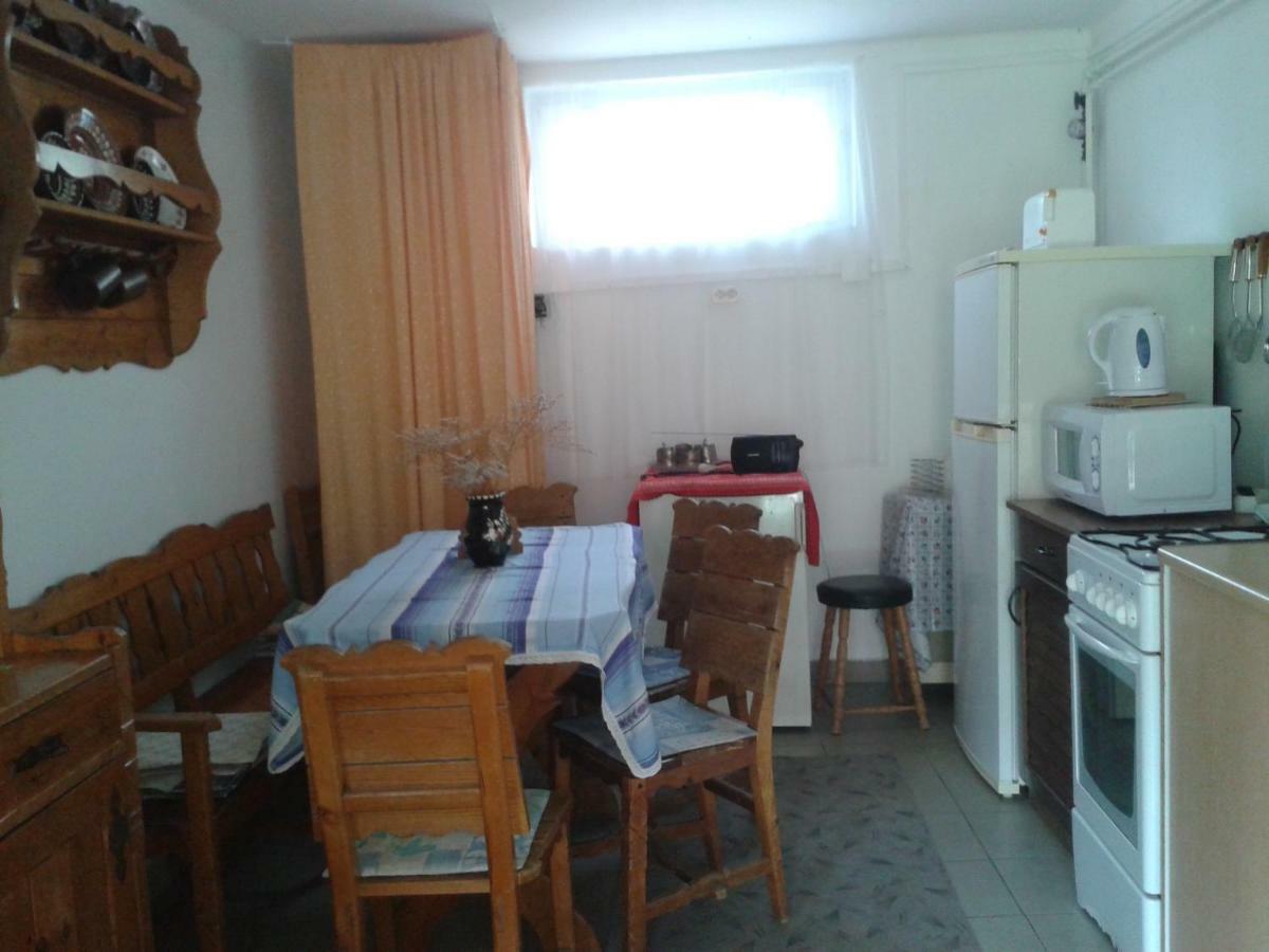 Sarkadi Apartman Hajduszoboszlo Exterior photo